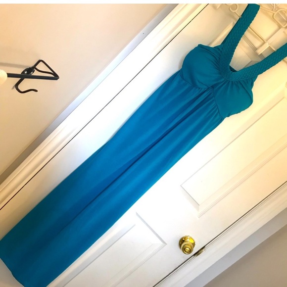 Bundle 4 summer Dresses 🌸 - Picture 10 of 11